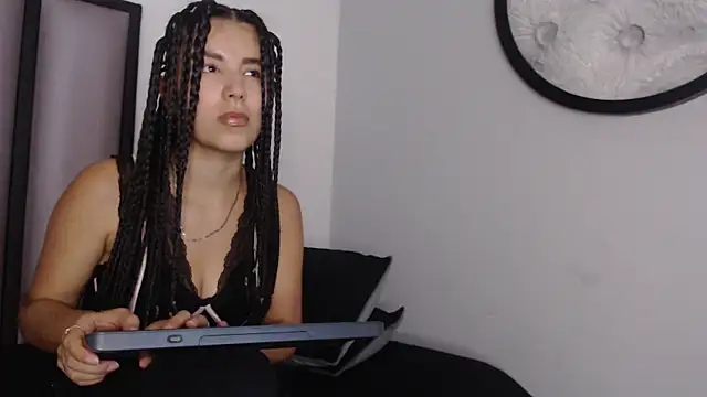 Lucy-23 online show from December 2, 2025, 4:14 am