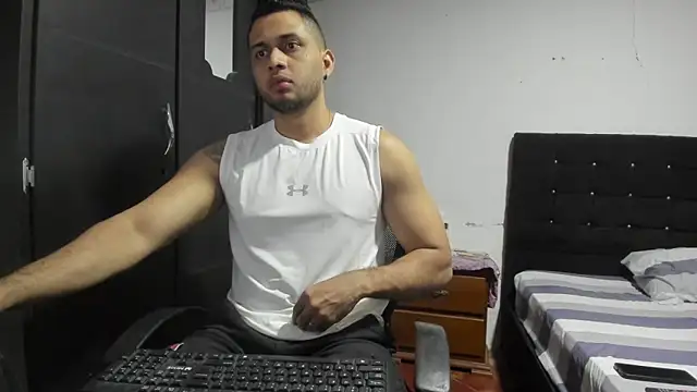 Snapshot of Ryan_xc1 chatting on March 24, 2026, 2:55 am Ryan xc1 online show from March 24, 2026, 2:55 am