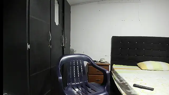 Ryan xc1 online show from December 22, 2025, 2:01 am