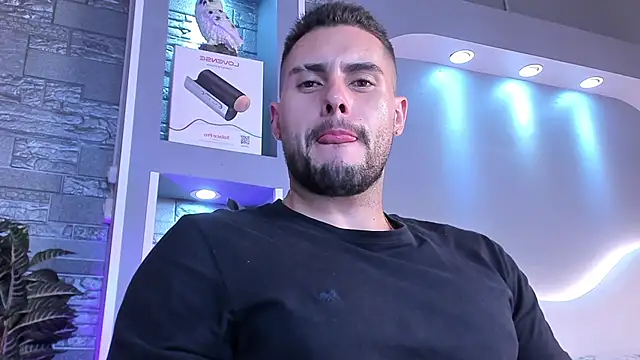 Snapshot of dominic_de_luca chatting on February 11, 2026, 4:12 am dominic de luca online show from February 11, 2026, 4:12 am