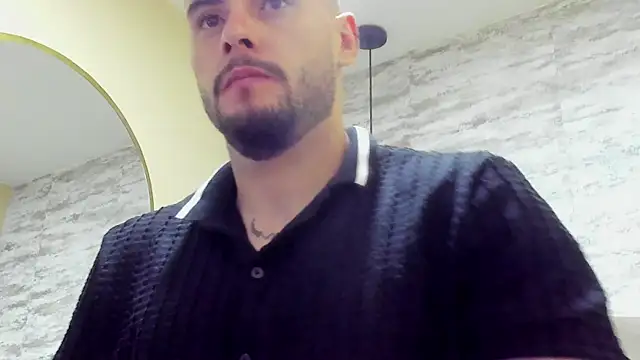 Snapshot of dominic_de_luca chatting on June 20, 2026, 11:26 am dominic de luca online show from June 20, 2026, 11:26 am