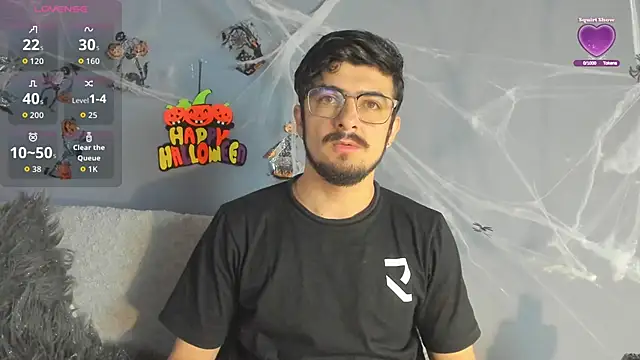 AaronFuentes7 online show from October 19, 2025, 1:47 pm