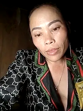 Snapshot of CoMay003 chatting on April 15, 2026, 1:48 pm CoMay003 online show from April 15, 2026, 1:48 pm