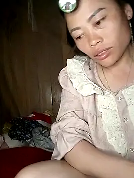 Snapshot of CoMay003 chatting on April 10, 2026, 8:27 pm CoMay003 online show from April 10, 2026, 8:27 pm