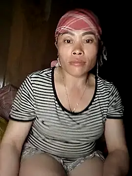 Snapshot of CoMay003 chatting on March 27, 2026, 1:45 pm CoMay003 online show from March 27, 2026, 1:45 pm