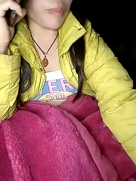 Snapshot of CoMay003 chatting on March 13, 2026, 5:45 am CoMay003 online show from March 13, 2026, 5:45 am