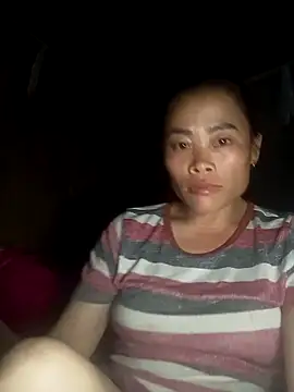 CoMay003 online show from November 7, 2025, 1:04 pm