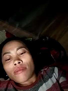 CoMay003 online show from November 28, 2025, 2:06 pm