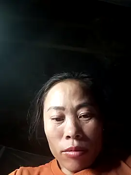 CoMay003 online show from October 31, 2025, 6:54 am