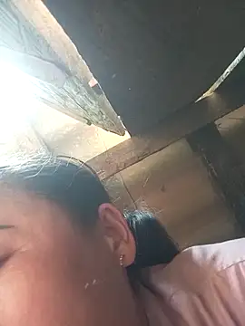 Snapshot of CoMay003 chatting on April 8, 2026, 3:30 am CoMay003 online show from April 8, 2026, 3:30 am