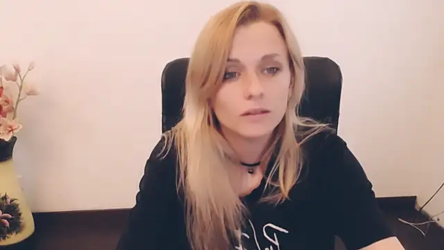 PeppyMia online show from September 10, 2025, 10:03 am