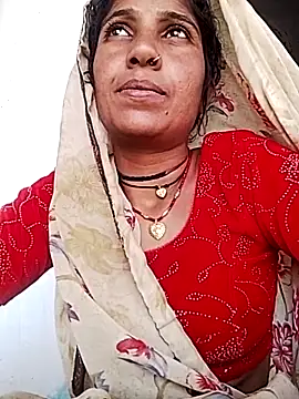 MISS-KAYA online show from April 20, 2026, 5:32 am