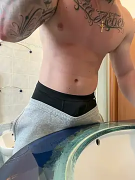 Snapshot of edgarberlanga1312 chatting on February 25, 2026, 12:05 pm edgarberlanga1312 online show from February 25, 2026, 12:05 pm