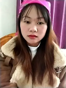 Sisi dy01 online show from January 13, 2026, 4:27 am