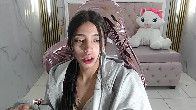 Snapshot of alehp_rose_s chatting on February 5, 2026, 1:07 pm alehp rose s online show from February 5, 2026, 1:07 pm