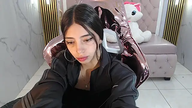 Snapshot of alehp_rose_s chatting on January 6, 2026, 1:04 pm alehp rose s online show from January 6, 2026, 1:04 pm