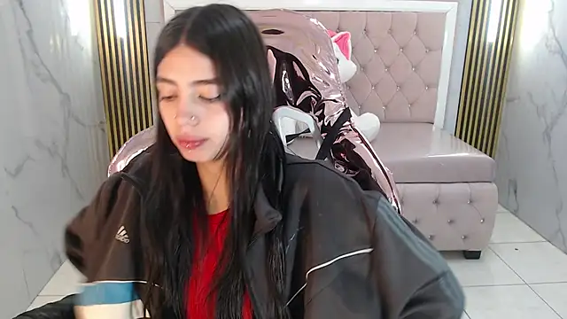 Snapshot of alehp_rose_s chatting on December 19, 2025, 1:02 pm alehp rose s online show from December 19, 2025, 1:02 pm