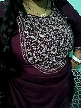 Snapshot of Anjali-bhabhi chatting on February 27, 2026, 1:33 pm Anjali-bhabhi online show from February 27, 2026, 1:33 pm