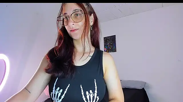 Laura Ivy online show from June 9, 2026, 2:40 pm
