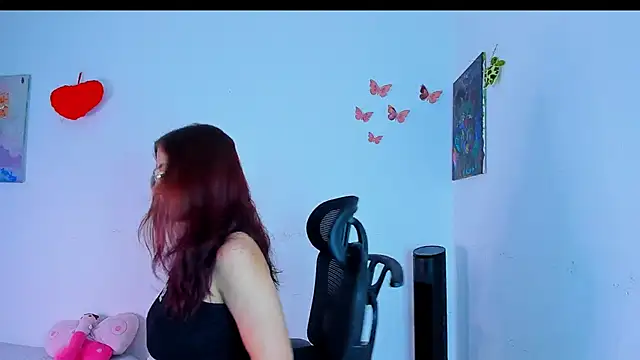 Laura Ivy online show from July 1, 2026, 1:11 pm