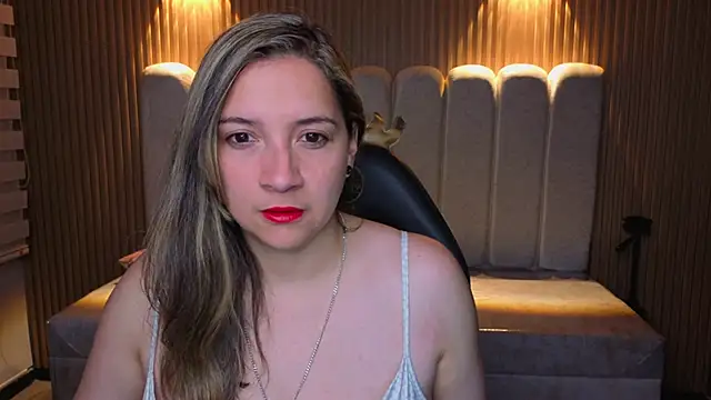 Agatha bellucci  online show from December 18, 2025, 1:55 am