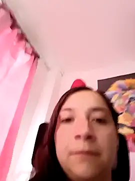 Agatha bellucci  online show from November 30, 2025, 9:26 pm