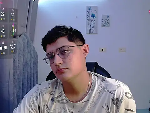 yesitwink  online show from May 6, 2026, 2:37 am