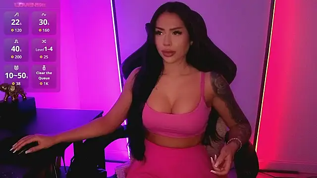 Snapshot of alisonrouge chatting on February 6, 2026, 8:16 pm alisonrouge online show from February 6, 2026, 8:16 pm