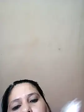 Ayma1983 online show from February 11, 2026, 11:10 am