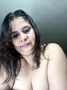 Ayma1983 online show from March 14, 2026, 10:05 pm