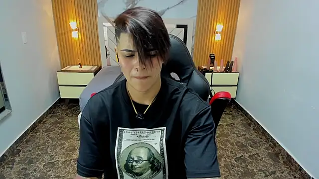 KAROLLJONES1 online show from February 9, 2026, 7:34 pm