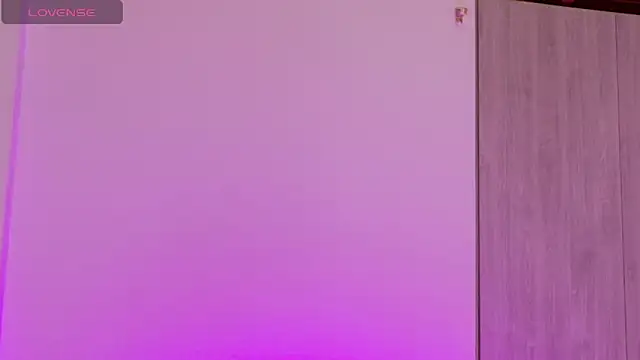 Ice Princess  online show from April 20, 2026, 2:29 pm