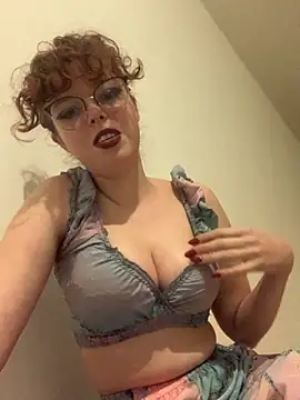 Kyokko-doll online show from November 17, 2025, 11:42 pm