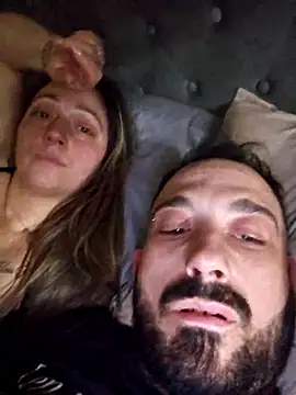 Snapshot of passioneeterna chatting on March 3, 2026, 8:32 am passioneeterna online show from March 3, 2026, 8:32 am