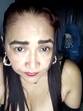 linda luna29 online show from November 22, 2025, 4:55 am