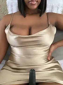 Sipsdoll online show from November 27, 2025, 9:32 am