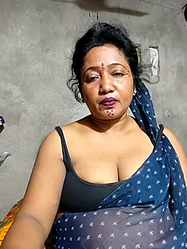 Cute-Swewty online show from September 10, 2025, 3:22 pm