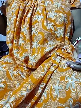 Cute-Swewty online show from March 11, 2026, 3:39 pm