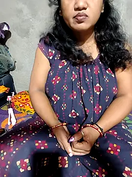 Cute-Swewty online show from September 23, 2025, 3:08 pm