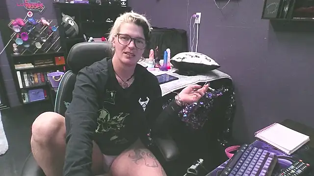 oddywithabody online show from February 19, 2026, 7:16 am