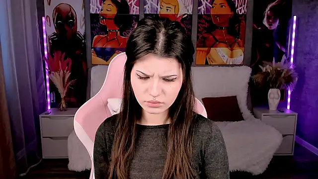 Snapshot of AnoraDark chatting on February 5, 2026, 12:23 pm AnoraDark online show from February 5, 2026, 12:23 pm