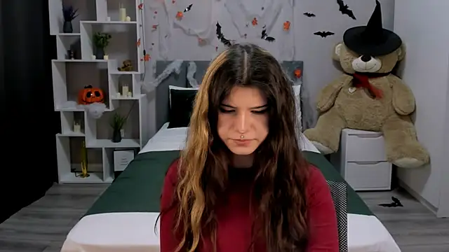 AnoraDark online show from November 1, 2025, 1:16 pm