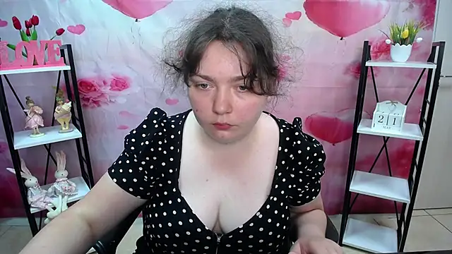 NeonilaLisova online show from May 21, 2026, 11:07 am