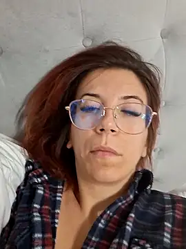 Snapshot of Anayssa_ chatting on September 28, 2025, 8:27 pm Anayssa online show from September 28, 2025, 8:27 pm