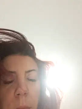 Snapshot of Anayssa_ chatting on October 13, 2025, 9:38 pm Anayssa online show from October 13, 2025, 9:38 pm