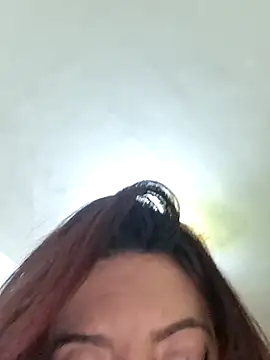 Snapshot of Anayssa_ chatting on February 13, 2026, 5:57 pm Anayssa online show from February 13, 2026, 5:57 pm