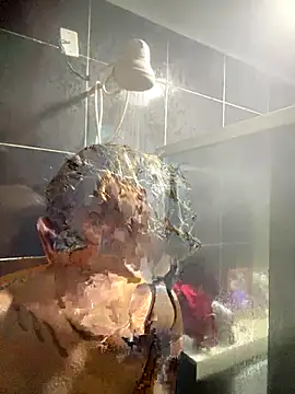 Fumoice online show from December 17, 2025, 11:32 pm