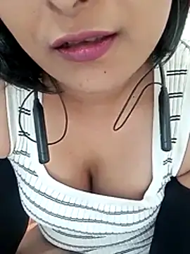 Queen Kushi4 online show from February 9, 2026, 11:52 am