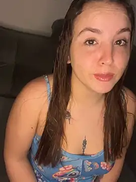m0ranguinh0s2 online show from June 1, 2026, 12:44 am
