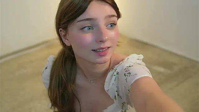 Snapshot of _floret_joy_ chatting on September 19, 2025, 3:05 pm floret joy online show from September 19, 2025, 3:05 pm